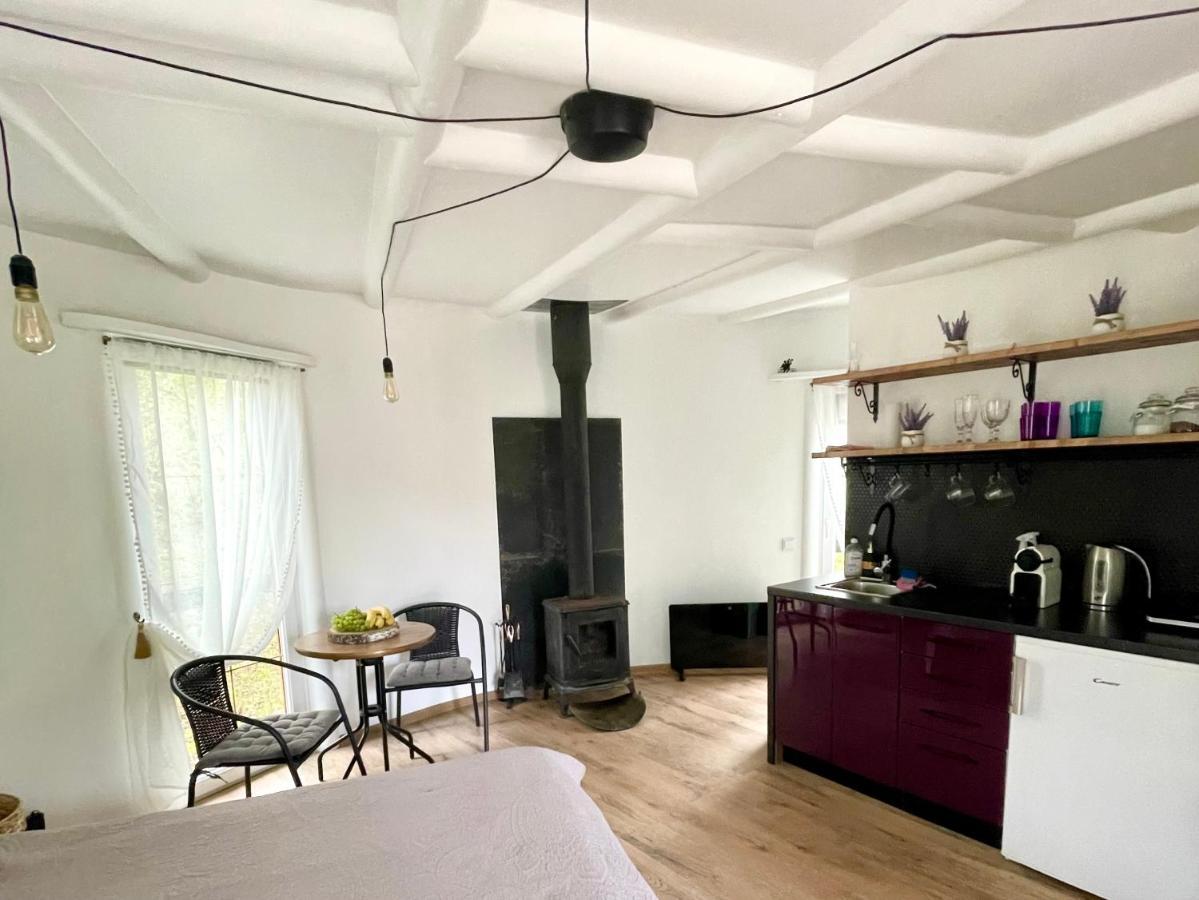 Apartment Round House
